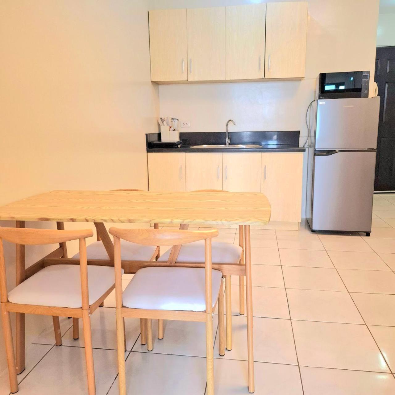 Manila Bayview Rental Экстерьер фото