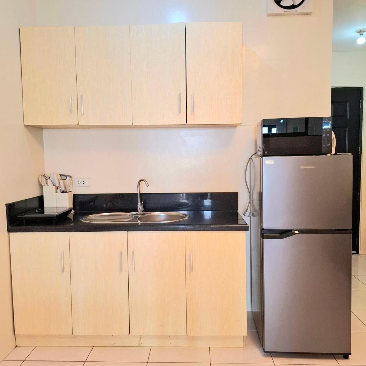 Manila Bayview Rental Экстерьер фото