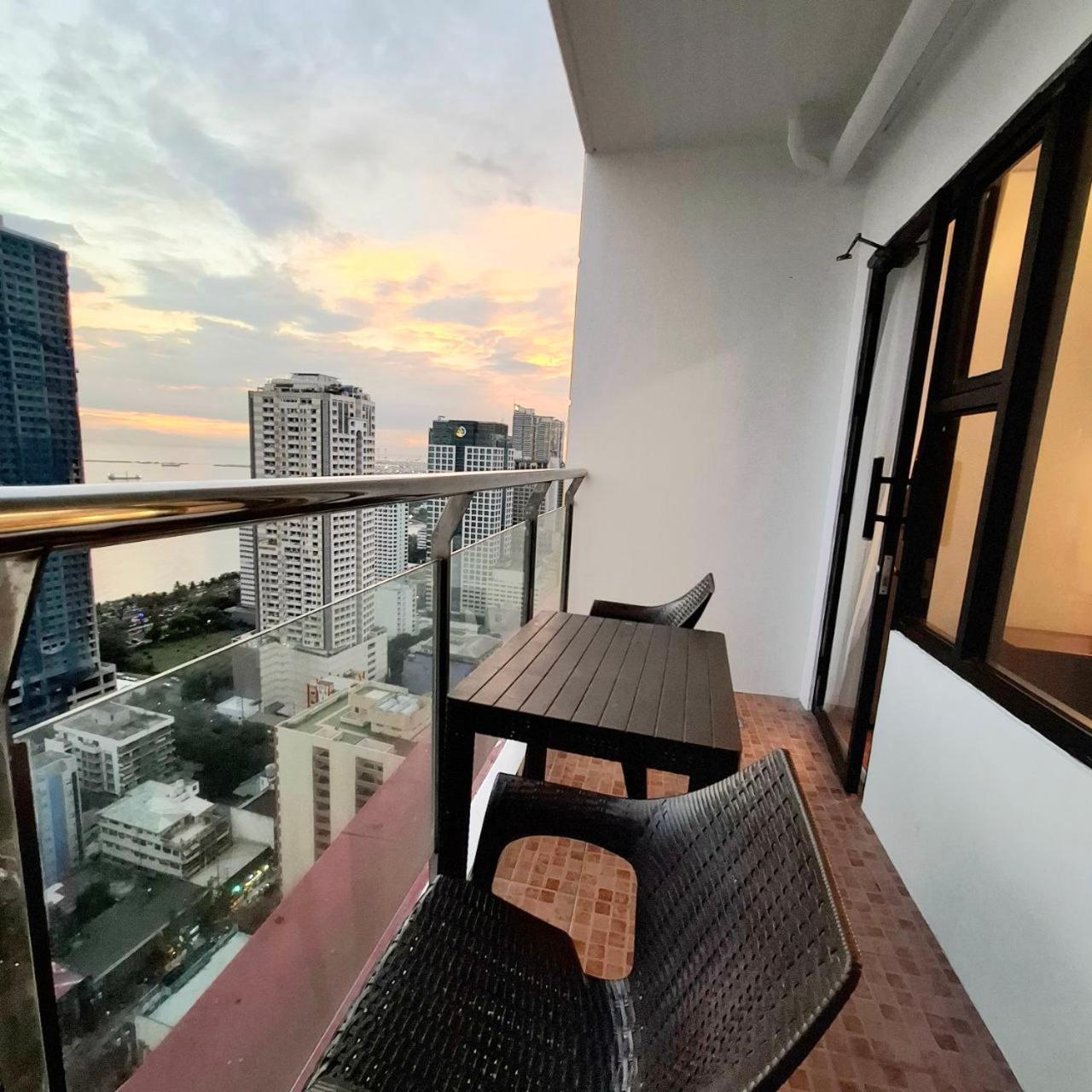 Manila Bayview Rental Экстерьер фото