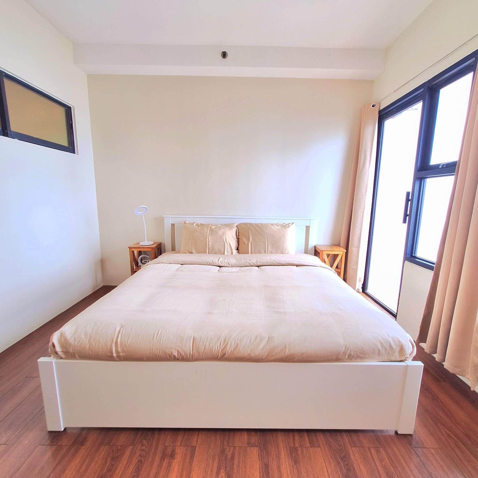 Manila Bayview Rental Экстерьер фото